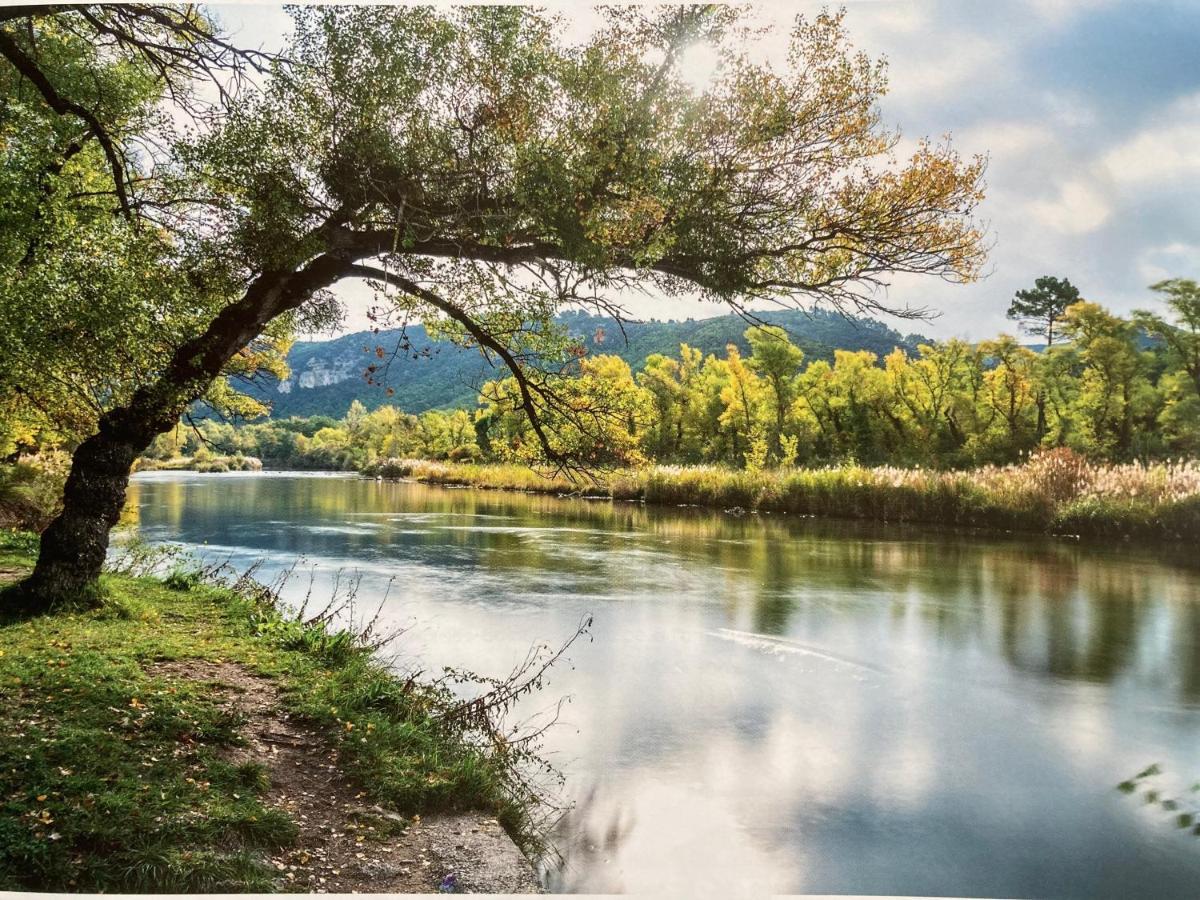 T2 Classe 2* Calme Au Coeur Du Village Provencale Greoux-les-Bains Bagian luar foto